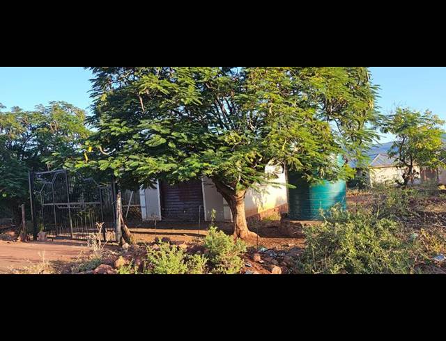 4 BEDROOM HOUSE FOR SALE IN MAKHADO